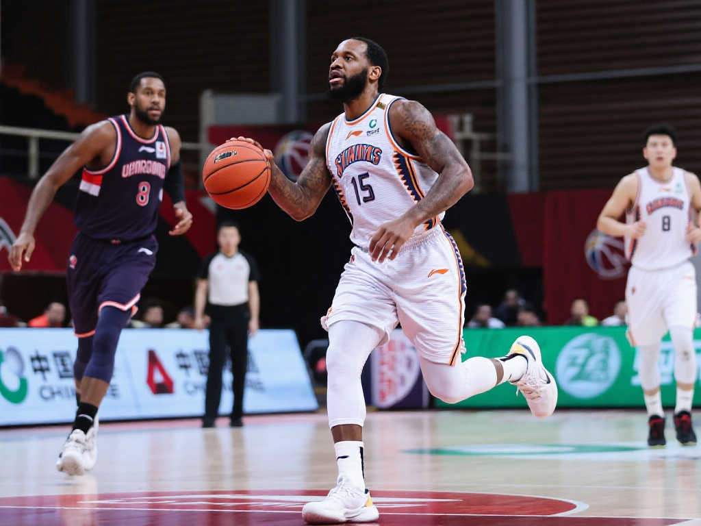 CBA外援适应新规则,表现稳定提升竞争力 CBA外援适应新规则,表现稳定提升竞争力